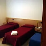 Отель Nautilus Специя
