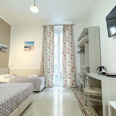 Nautilus Hotel 2*